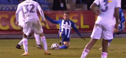 CBA俱乐部杯：长沙不敌深圳 广厦获三连胜