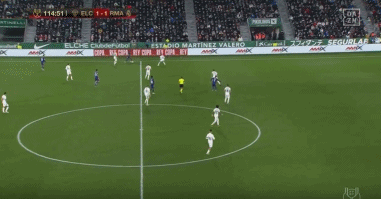 利物浦1-1无奈丢分，切尔西1-3爆冷翻车，阿森纳稳坐英超榜首