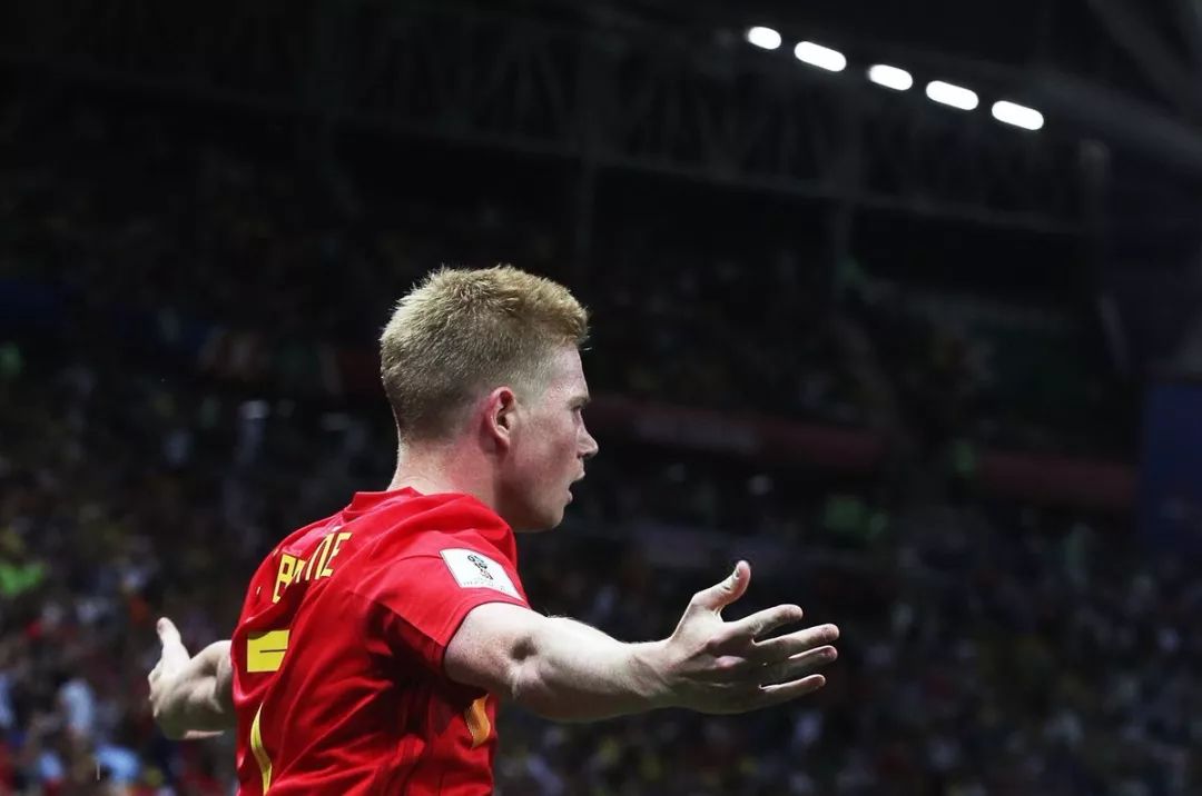 图片报：多特蒙德连伤两主力后卫，预计面临数周缺阵